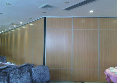 El panel de pared de madera de madera multifuncional de la pared de división de Pasillo plegable