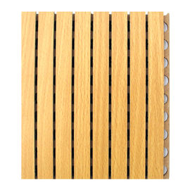 El panel acústico acanalado de madera acabado chapa modificado para requisitos particulares insonoro para el edificio de oficinas