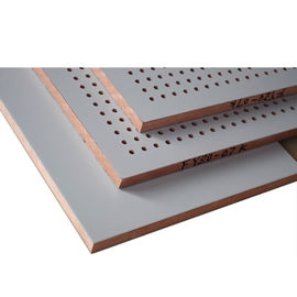 Tablero acústico de la alta de la absorción fibra de madera de madera perforada de los paneles acústicos