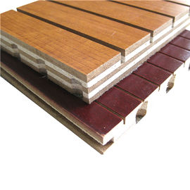 El panel de pared acanalado de madera insonoro de la guardería del panel acústico de la alta absorción