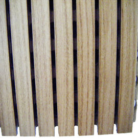 Los paneles de pared acústicos de la madera del estudio de la insonorización del tablero de madera del fieltro