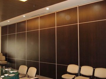 Tabique insonoro de madera del panel decorativo para el multicolor de la sala de conferencias