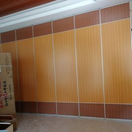 Posición interior operable acústica de las paredes de división de la sala de reunión anchura del panel de 1230 milímetros