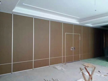 Desplazamiento de las paredes de división plegables movibles del marco de aluminio para la sala de conferencias