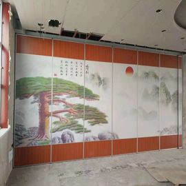 Anchura movible de las paredes de división del restaurante fonoabsorbente laminado 3 * 10550 milímetros
