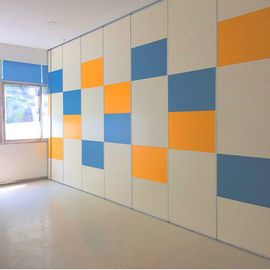 La pared de división acústica de la sala de clase de la escuela del tablero de yeso superior no colgó ninguna pista del piso