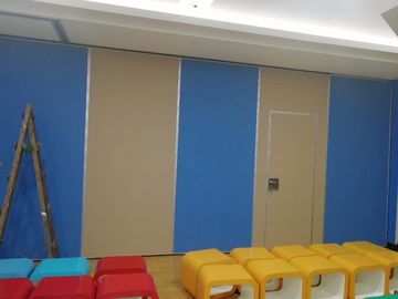 Las paredes de división de desplazamiento flexibles decorativas del multicolor/modificaron el tabique para requisitos particulares plegable