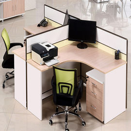 Divisiones de los muebles de oficinas del tamaño estándar, bancos modernos de los puestos de trabajo
