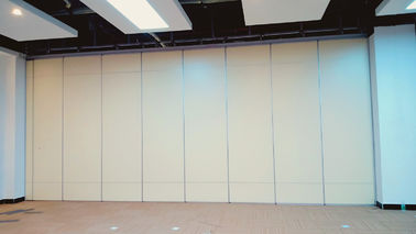 Material decorativo que desliza los sistemas movibles plegables de la pared de la división para la sala de conferencias