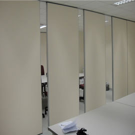 paredes de división movibles de madera de aluminio de 65 milímetros para el sitio de la oficina de Pasillo del banquete