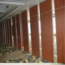 Banquetear de madera insonoro de desplazamiento de la puerta de las paredes de división de Pasillo con la superficie de la tela
