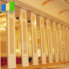 Las paredes de división movibles de madera de la decoración del pasillo del hotel de la oficina diseñan para el restaurante