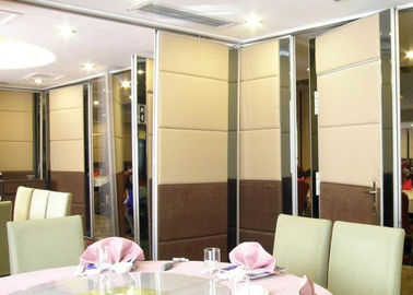 División movible de aluminio Sooden de Ebunge que resbala la pared plegable con la cubierta suave del cuero de la PU de la esponja para el restaurante