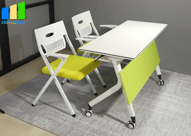 Los muebles de oficinas dividen las mesas de reuniones apilables plegables de la tabla plegable del entrenamiento del escritorio