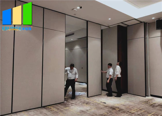 Pared de división multi de Hall Fire Resistant Folding Door de la función para el hotel de cinco estrellas
