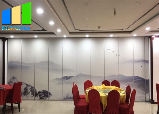 El panel de paredes plegable insonoro movible de división del divisor acústico para el restaurante