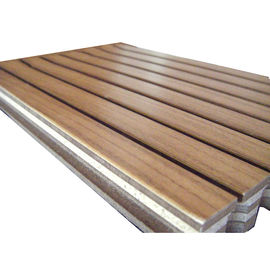 Gimnasio incombustible acanalado de madera de madera de la superficie de la chapa del MGO del panel acústico del revestimiento de madera de pared