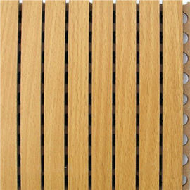 La pared compuesta sube a las tejas acústicas acanaladas el plástico de madera de la fibra para las paredes de la insonorización
