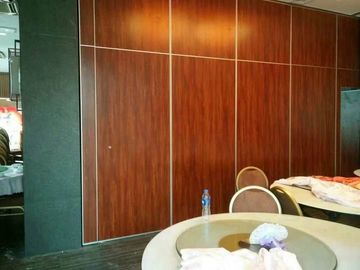Limpie las paredes de división flexibles acústicas de cuero de la oficina/las puertas deslizantes plegables del marco con esponja de aluminio