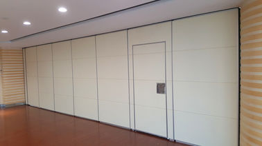 Desplazamiento de la pared de división plegable movible de Acsoustic de las puertas de aluminio para el multicolor de la oficina