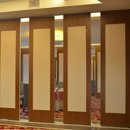 El alto hotel de madera moderno de aluminio movible desliza las paredes de división plegables del hotel de la oficina