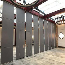 Desplazamiento de puertas de madera plegables plegables de la división móvil insonora acústica de madera de las paredes de división