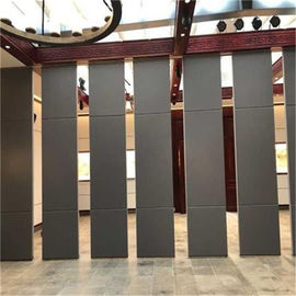 Desplazamiento de puertas de madera plegables plegables de la división móvil insonora acústica de madera de las paredes de división