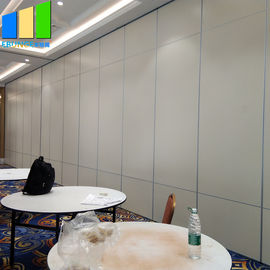 Tabiques acústicos retractables de aluminio de la puerta de plegamiento que doblan la pared de división portátil para el hotel