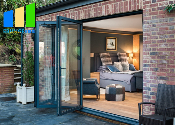 Puerta de cristal plegable del acordeón exterior de aluminio estándar del patio de Europa para al aire libre